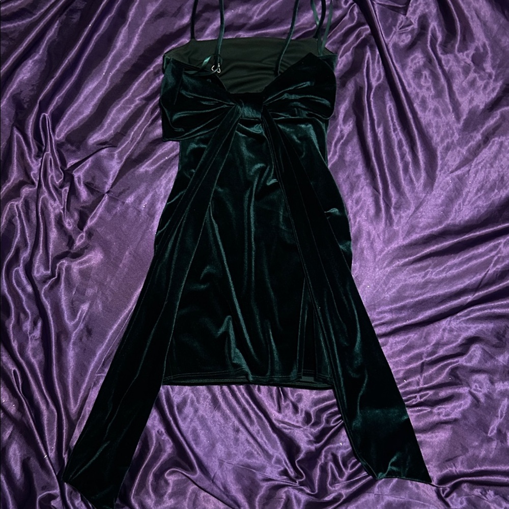 Windsor Dark Green Velvet Spaghetti Strap Dress